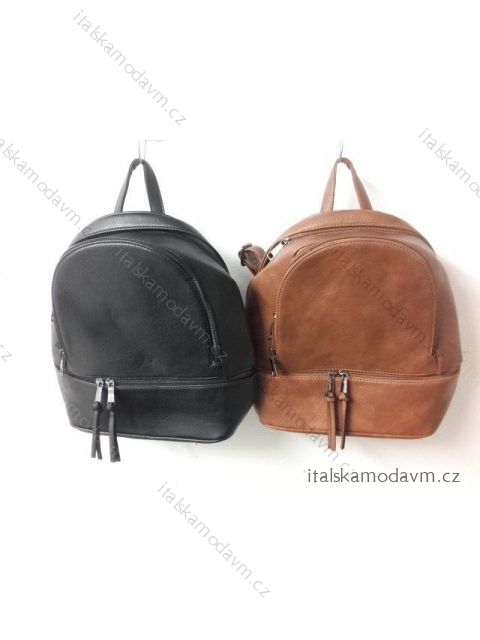 Batoh batôžtek dámsky (29cmx30cm)  ITALSKÁ MODA IM2121A176/DR