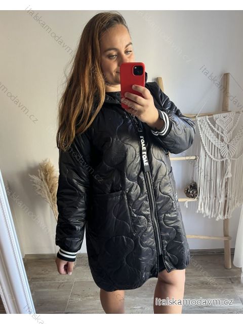 Bunda s kapucňou dámska nadrozmer (2XL/3XL/4XL ONE SIZE) TALIANSKA MÓDA IM423KIRA-2N/DU 2XL/3XL čierna