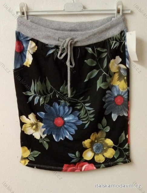 Sukňa krátka dámska letná kvietkovaná (S/M ONE SIZE) Talianska móda IM119233/DUR S / M čierna