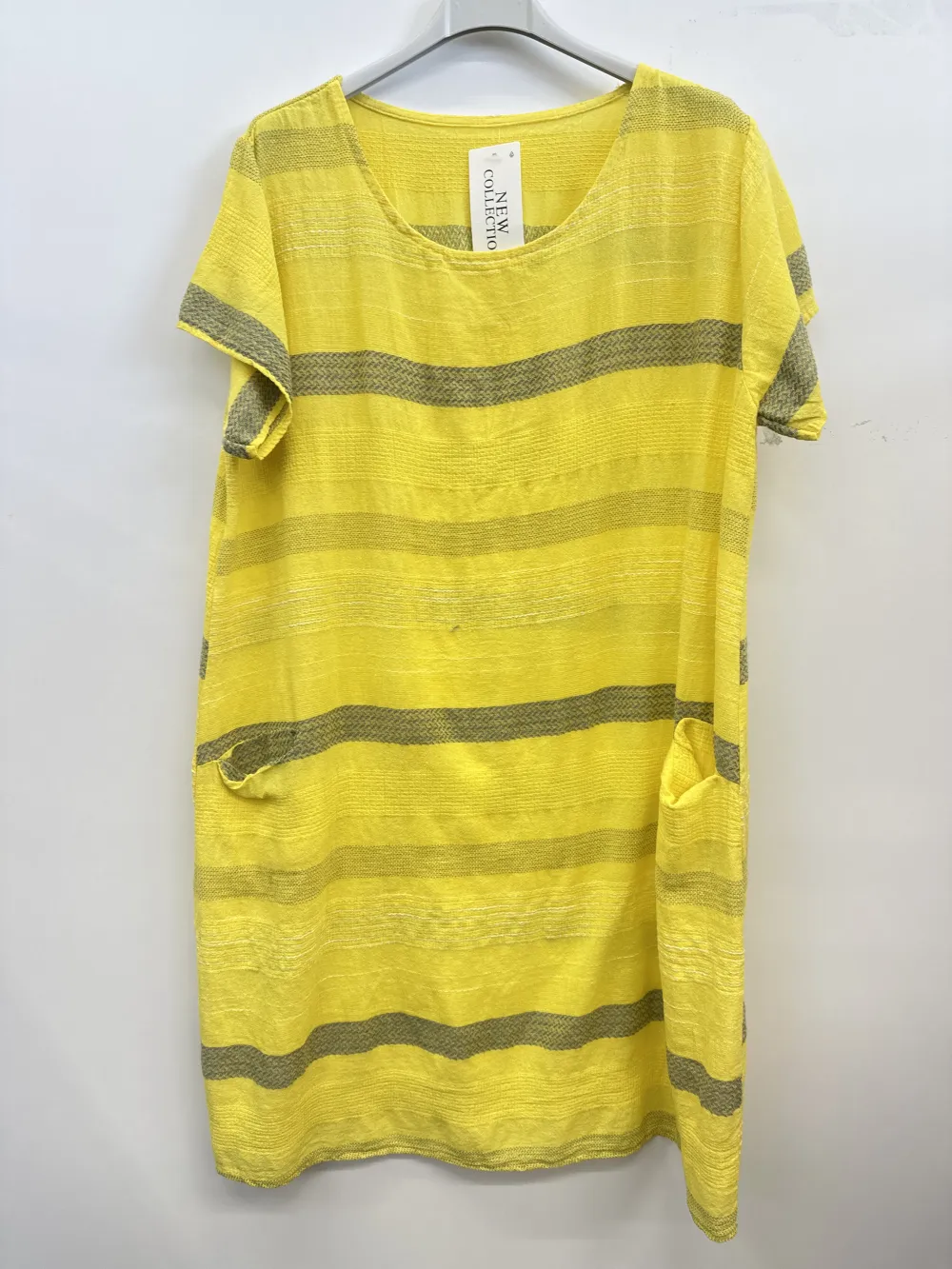 Šaty krátké volnočasové letní s kapsami krátký rukáv dámské (S/M/L ONE SIZE) ITALSKÁ MÓDA IMPSH2551020