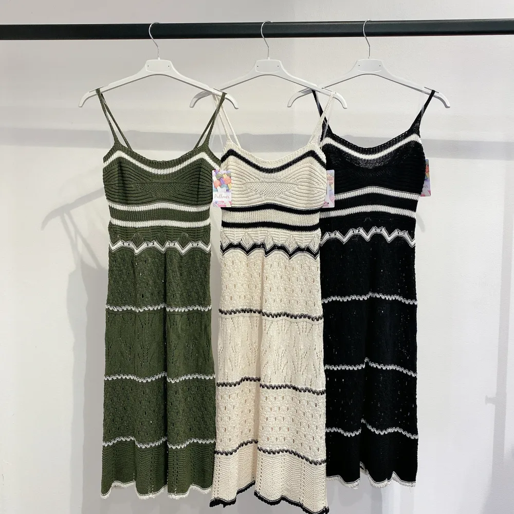 Šaty pletené krajkové na ramienka dámske (S/M/L ONE SIZE) TALIANSKA MÓDA IMPMD25240701