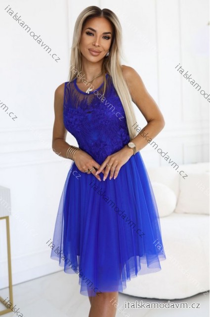 522-4 CATERINA Ženské šaty s guipure a jemným tylom - nevädzovo modrá