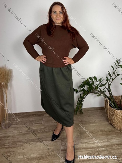 Sveter úpletový tenký dlhý rukáv dámsky nadrozměr (42/44/46 ONE SIZE) TALIANSKA MÓDA IM4251139/DUR  tmavo hnedá