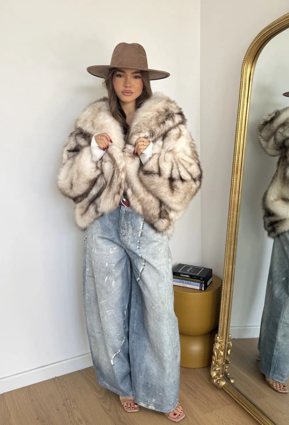 Kabátik zimný chlpatý dlhý rukáv dámsky (S/M/L ONE SIZE) TALIANSKA MÓDA IMPLP2516008038