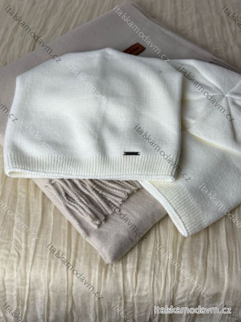 Čepice zimní  dámská (ONE SIZE) WROBI PV425001/DUR ONE SIZE béžová smetanová