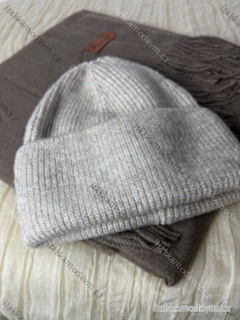 Čiapka zimná dámska (ONE SIZE)  POLSKÁ MÓDA IM825ZITA/DUR ONE SIZE béžová