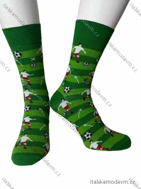 Ponožky veselé obrázkové slabé pánske pre futbalistov (41-43,44-46) POLSKÁ MODA DPP250816/DR