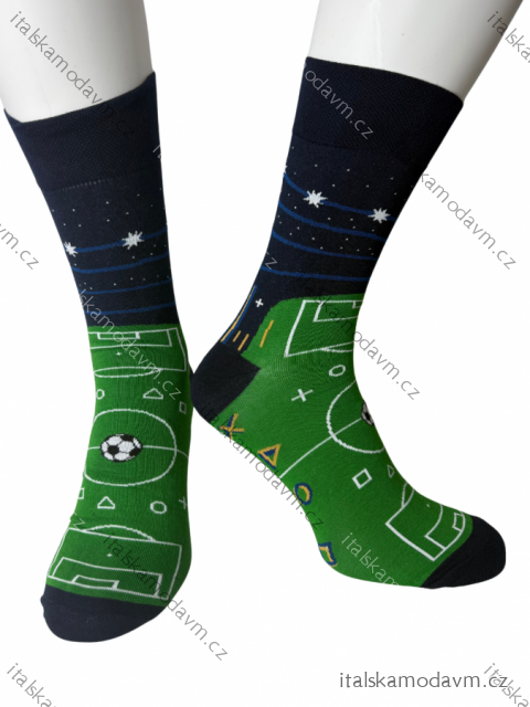 Ponožky veselé obrázkové slabé pánske pre futbalistov (41-43,44-46) POLSKÁ MODA DPP250817/DR