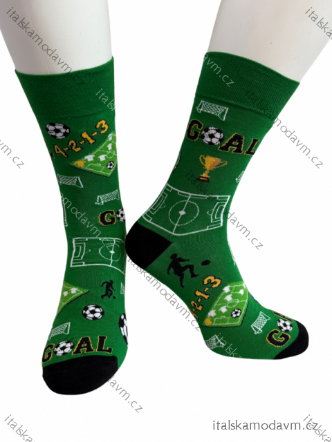 Ponožky veselé obrázkové slabé pánske pre futbalistov (41-43,44-46) POLSKÁ MODA DPP250833