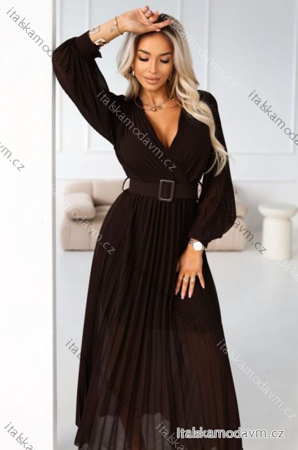 414-11 KLARA elegantné skladané midi šaty s opaskom a výstrihom - čokoládové