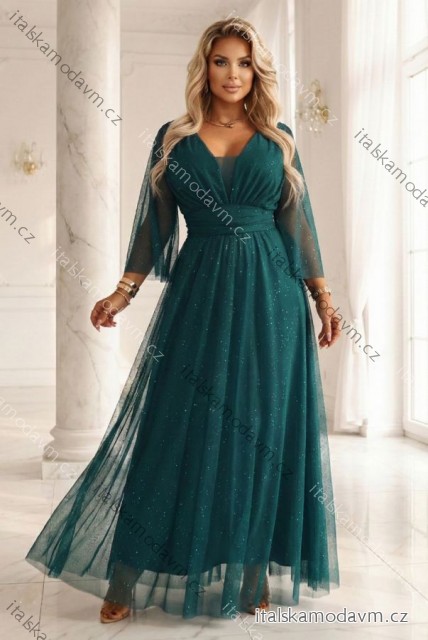 654-1 Dlhé, trblietavé šaty plus size s výstrihom a priehľadnými rukávmi - fľaškovozelené