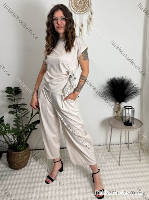 Souprava elegantní halenka krátký rukáv a kalhoty dámské (S/M/L ONE SIZE) ITALSKÁ MÓDA IMC261010/DR béžová S/M/L